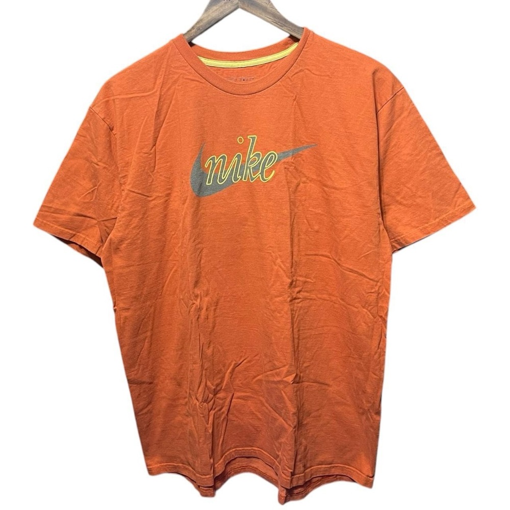 orange vintage 2000s Nike swoosh graphic short sleeve crewneck streetwear shirt